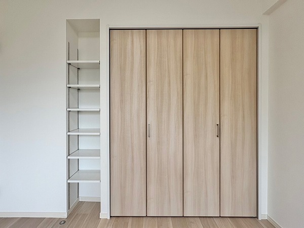 東急ドエルアルス下北沢サウスウインド_大容量クローゼットの写真