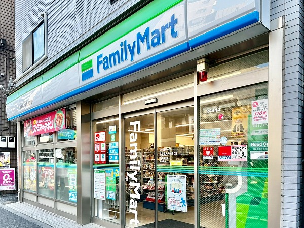 ファミリーマート北新宿大久保通り店