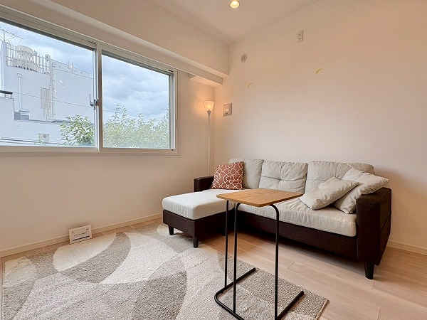 東急ドエルアルス下北沢サウスウインド_リビング部分の写真