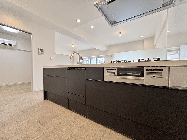 月島ホームズ_広いキッチンの写真 