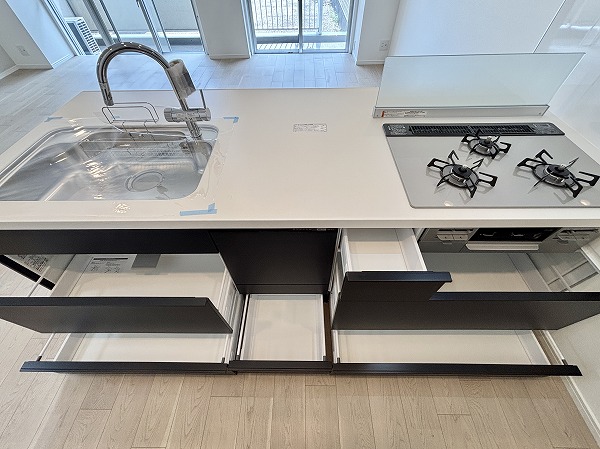 月島ホームズ_キッチン収納の写真 