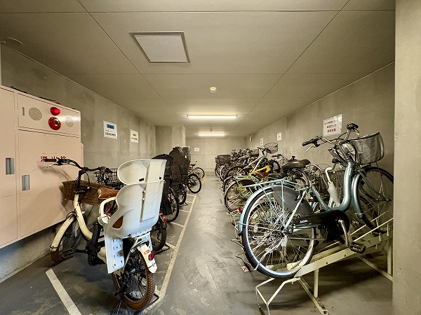 ファミールグラン恵比寿　バイク置き場・駐輪場