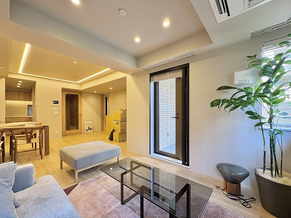 ファミールグラン恵比寿_リビングダイニングの写真1