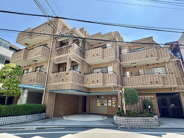 ファミールグラン恵比寿　外観　右から