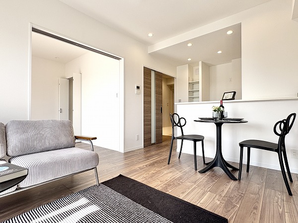 日神パレステージ笹塚第二_リビングダイニングキッチンの写真