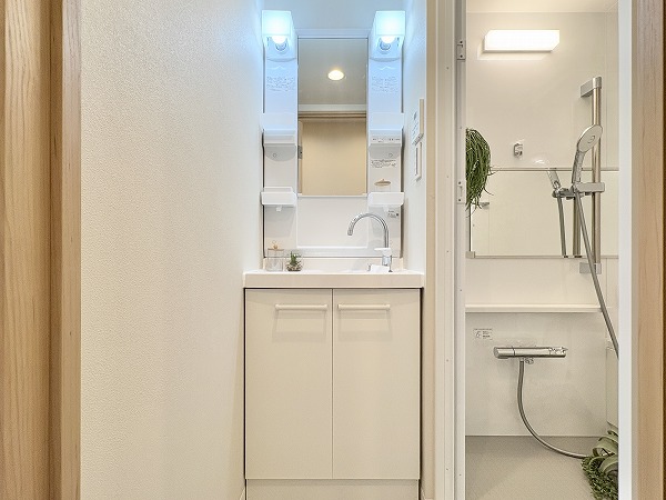 砧グリーンハイム_清潔感のあるパウダールームの写真