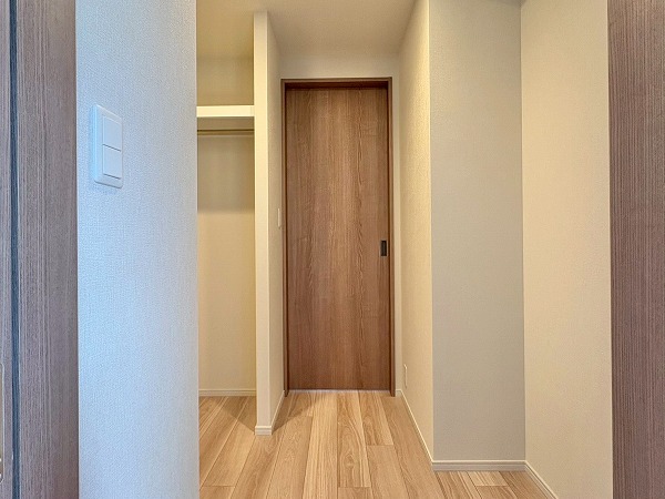 パークホームズ代々木西原_ウォークスルークローゼットの写真