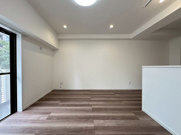 キャッスルマンション青葉台_約13.7帖のリビングダイニングキッチンの写真