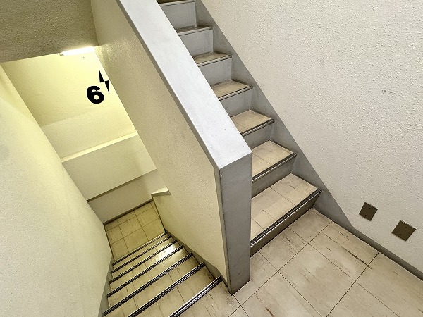 第二高輪ハウス 内階段