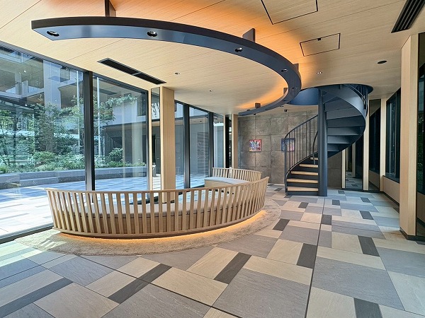 パークホームズ代々木西原　ロビー