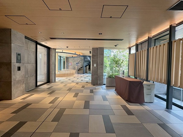 パークホームズ代々木西原　ダブルオートロック