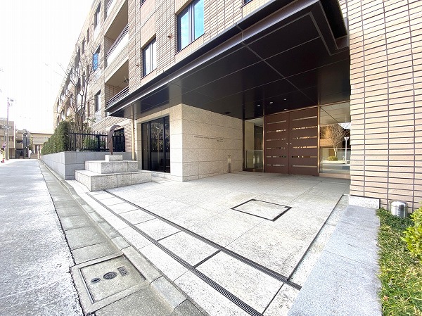 パークコート渋谷大山町ザプラネ清邸　アプローチ