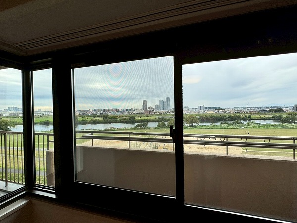 多摩川ハイム2号棟_広やかな洋室の写真6 