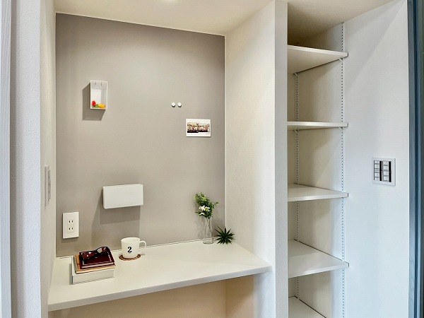 イトーピア上池台マンション_お洒落な多目的カウンターの写真