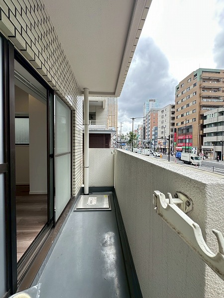 キャッスルマンション青葉台_バルコニー左の写真1