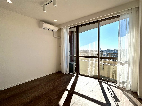 グリーンコート西荻窪_明るいリビングダイニングの写真