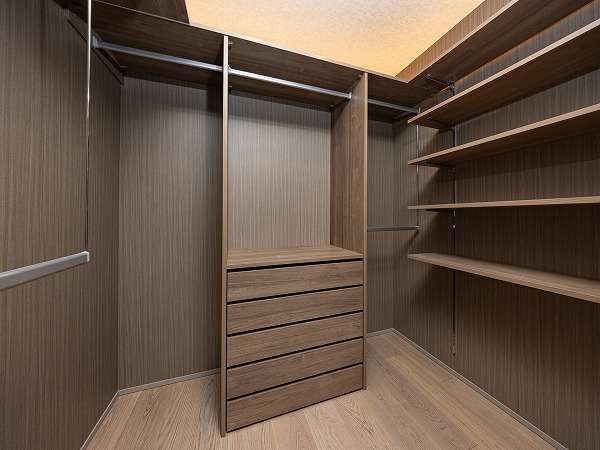 ラ・トゥール千代田_ウォークインクローゼット付きの洋室の写真 