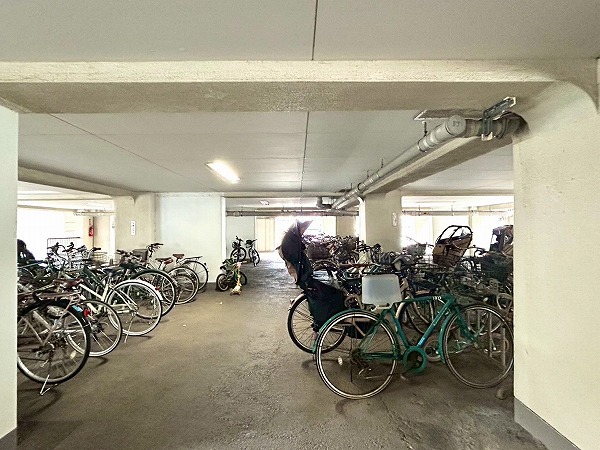 西荻台マンション 駐輪場