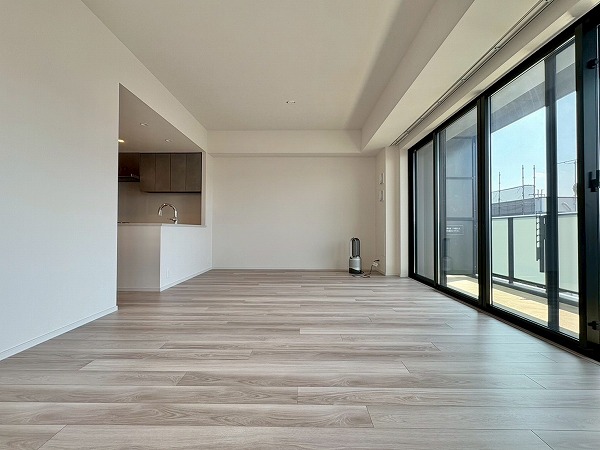 パークホームズ代々木西原_メインルームの写真