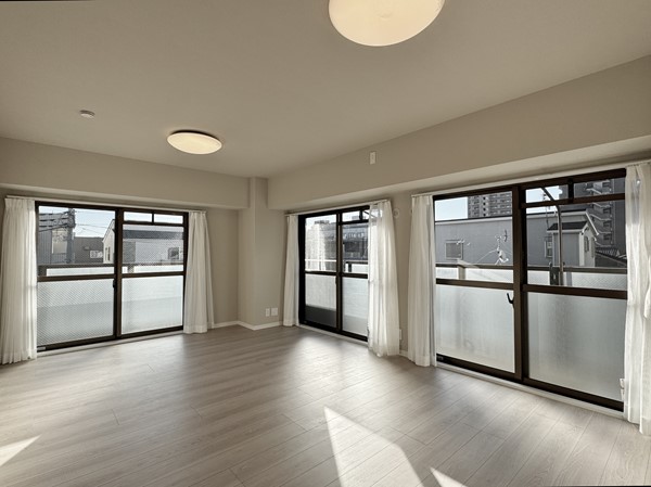 エンゼルハイム大森第7_メインルームの写真