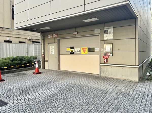 パークタワー東京フロント 駐車場