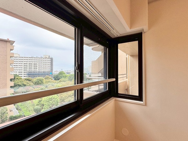 多摩川ハイム2号棟_コンパクトな洋室の写真3 