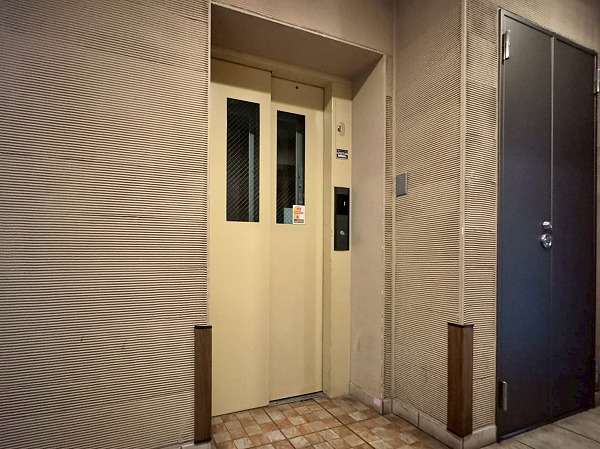 スタジオエアー白金 エレベーター