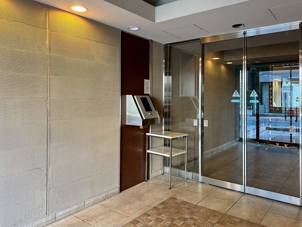 スタジオエアー白金 エントランス