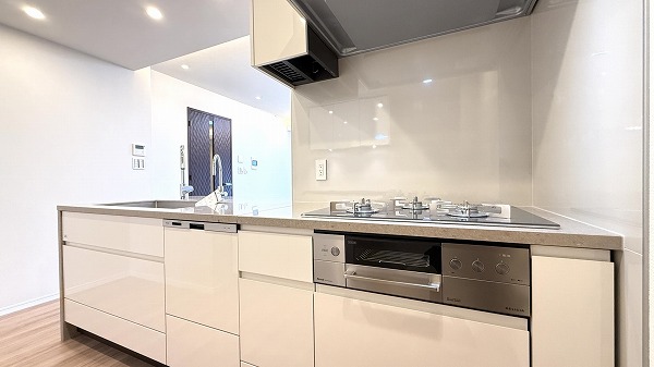 パークコート渋谷大山町ザプラネ清邸_システムキッチンの写真