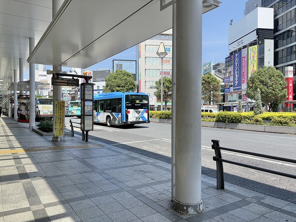 バスロータリー