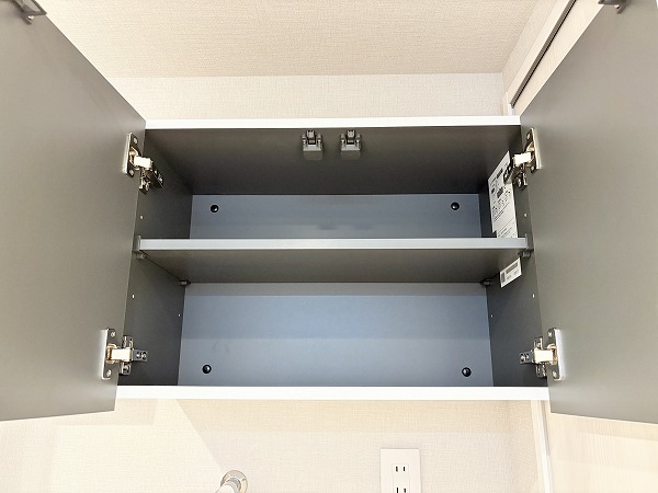 ドミール烏山_洗濯機置き場上部の棚の写真