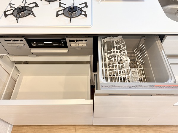 ドミール烏山_キッチン下収納の写真