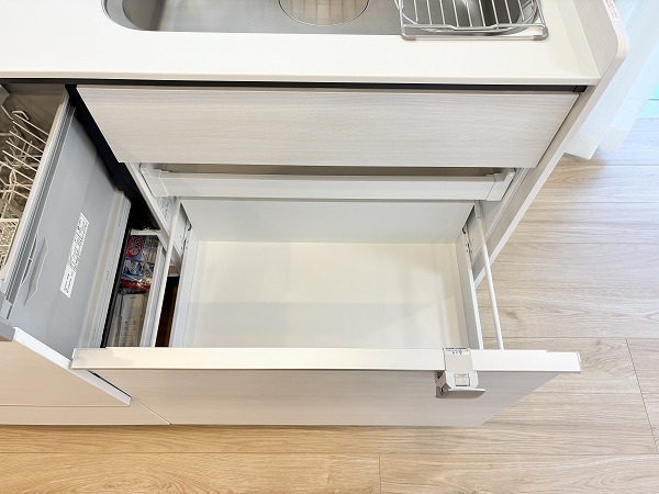 ドミール烏山_シンク下収納の写真