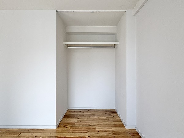 高輪マンション_クローゼットの写真