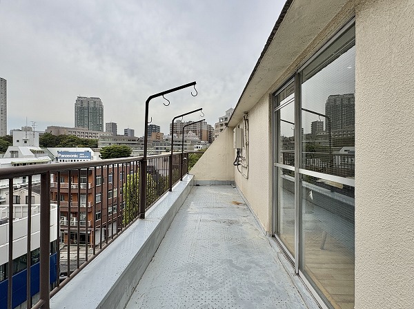 高輪マンション_バルコニーの写真