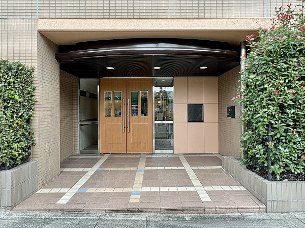 中銀池尻マンシオン アプローチ