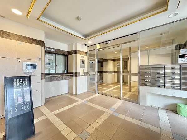 中銀池尻マンシオン エントランス