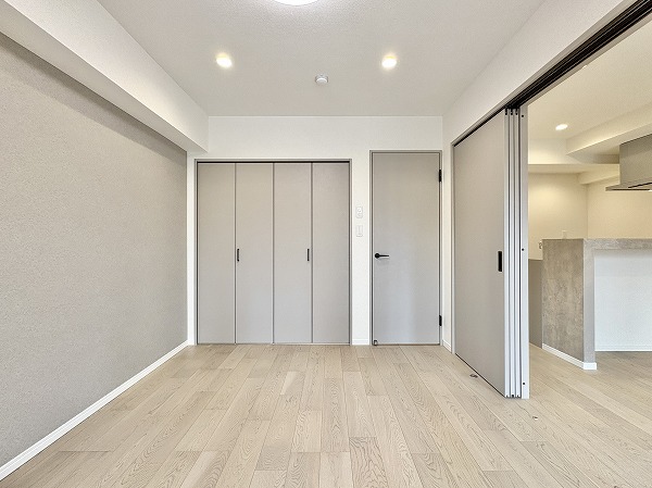 中銀池尻マンシオン_グレー調デザインの写真