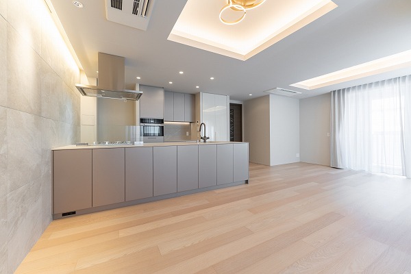 ザ・パークハウスグラン南青山_広々としたリビングダイニングキッチンの写真