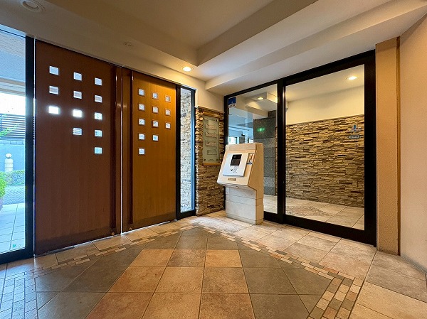 池田山第一マンションズ エントランス