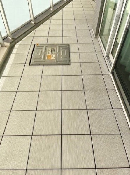 ライオンズアイル渋谷松濤_L字のバルコニーの写真