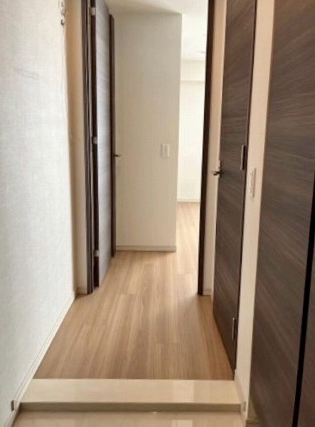 ライオンズアイル渋谷松濤_廊下の写真