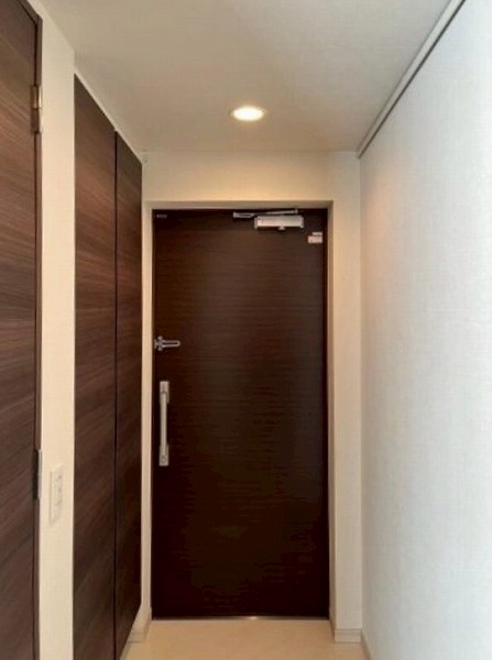 ライオンズアイル渋谷松濤_玄関の写真