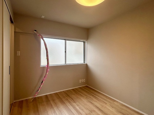 エスカイア高田馬場_5.9帖の洋室の写真