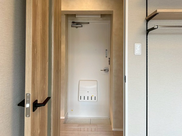 エスカイア高田馬場_玄関扉の写真