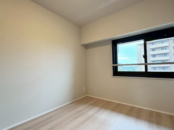 多摩川ハイム2号棟_コンパクトな洋室の写真1 