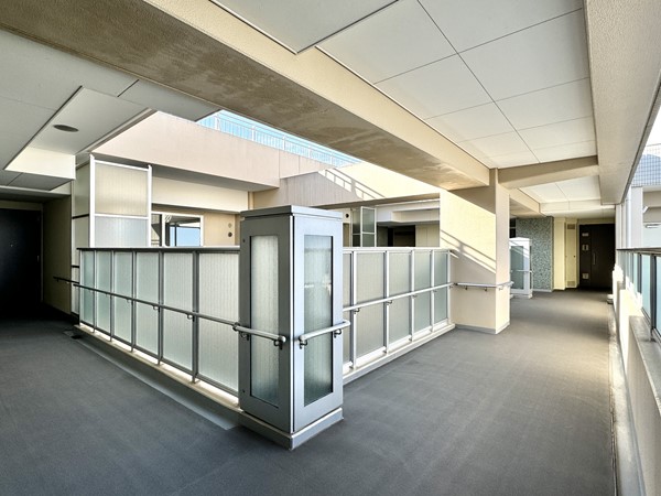 パークタワー東京フロント 外廊下