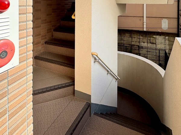 スタジオエアー白金 階段