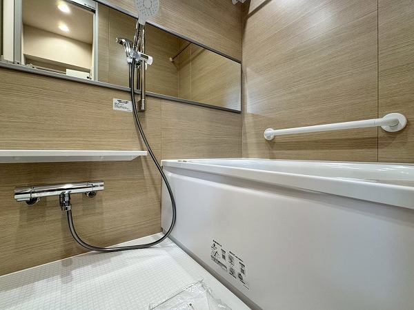 グランドメゾン戸山_清潔感があるバスルームの写真