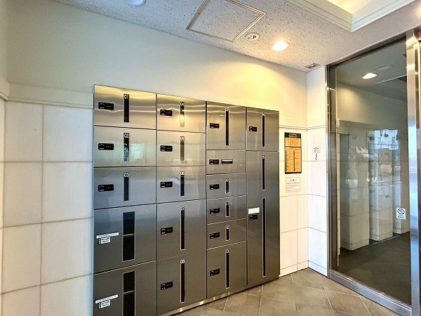 グリーンコート西荻窪 宅配ボックス